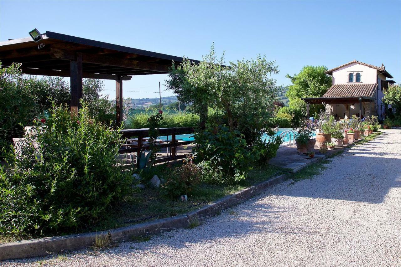 Al Guado Di Assisi B&B Bastia Umbra Eksteriør billede
