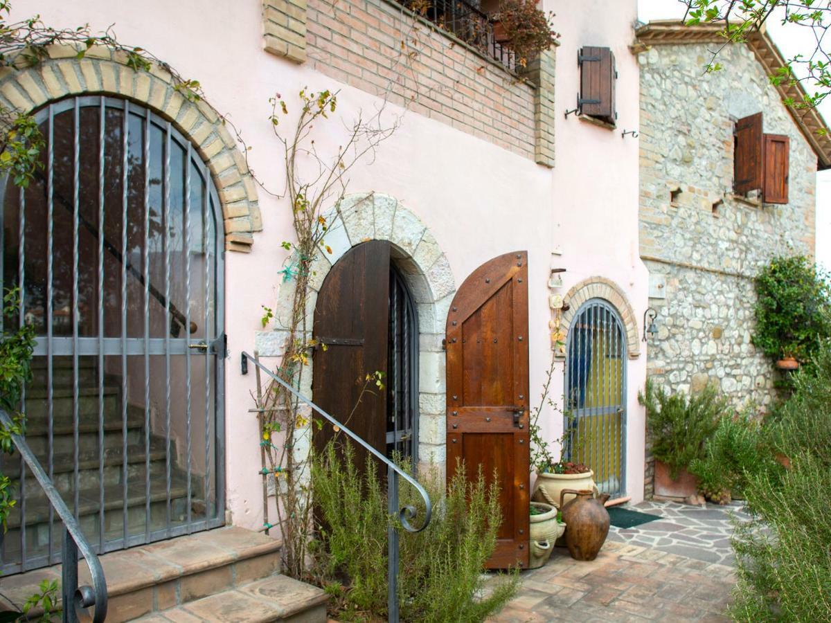 Al Guado Di Assisi B&B Bastia Umbra Eksteriør billede